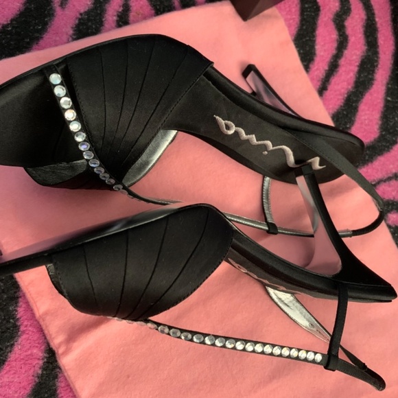 Vergone - Nina Black Statin Open Toe Heels - Picture 3 of 16